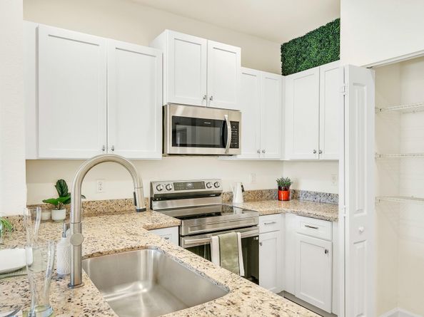 374 SE 1st Dr 374, Deerfield Beach FL 33441