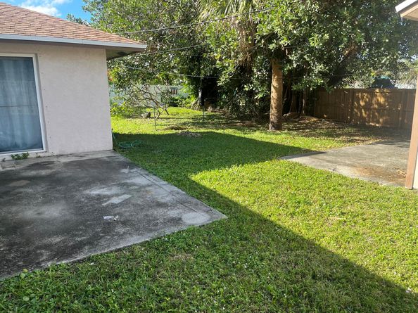 1905 Service Road, North Palm Beach FL 33408