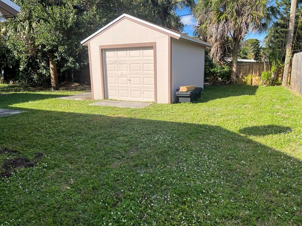 1905 Service Road, North Palm Beach FL 33408