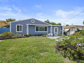 637 SW 1st Ct, Hallandale Beach FL 33009
