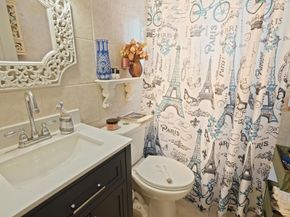 637 SW 1st Ct, Hallandale Beach FL 33009