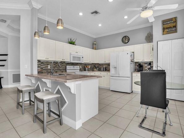 7955 Rockford Road, Boynton Beach FL 33472