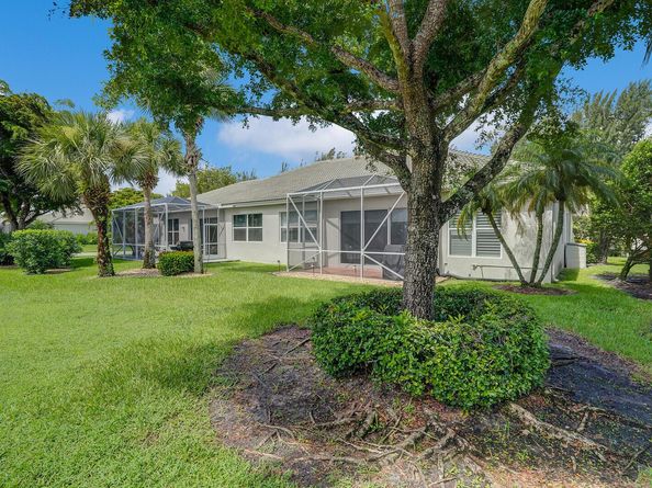7955 Rockford Road, Boynton Beach FL 33472