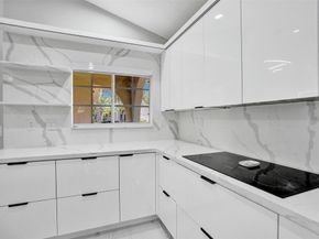 5024 NW 95th Dr, Coral Springs FL 33076