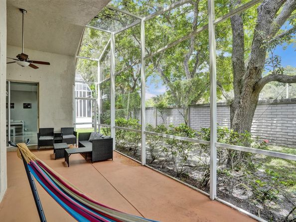 5024 NW 95th Dr, Coral Springs FL 33076