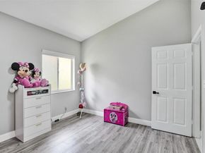 5024 NW 95th Dr, Coral Springs FL 33076