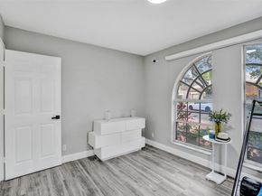 5024 NW 95th Dr, Coral Springs FL 33076