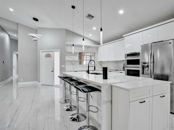 5024 NW 95th Dr, Coral Springs FL 33076