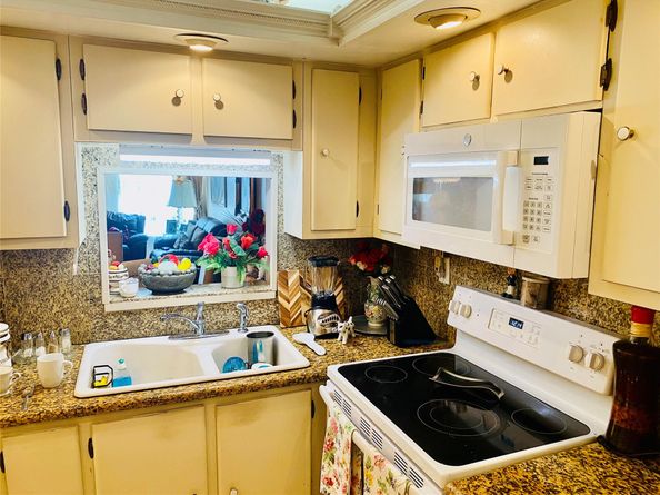 7850 W McNab Road 301, Tamarac FL 33321