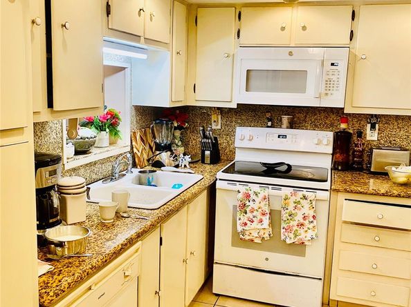 7850 W McNab Road 301, Tamarac FL 33321