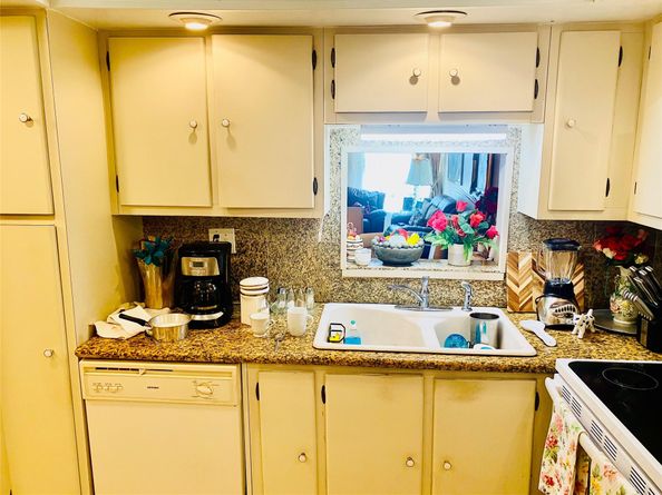7850 W McNab Road 301, Tamarac FL 33321