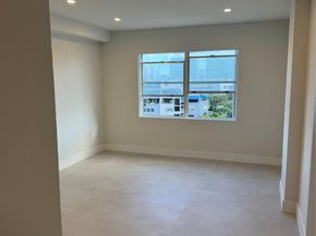 400 Kings Point Dr 724, Sunny Isles Beach FL 33160