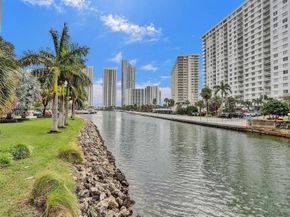 400 Kings Point Dr 724, Sunny Isles Beach FL 33160