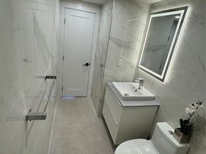 400 Kings Point Dr 724, Sunny Isles Beach FL 33160