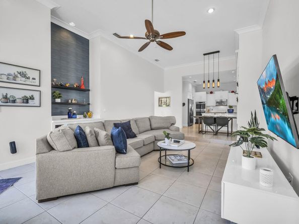 12200 Classic Dr, Coral Springs FL 33071