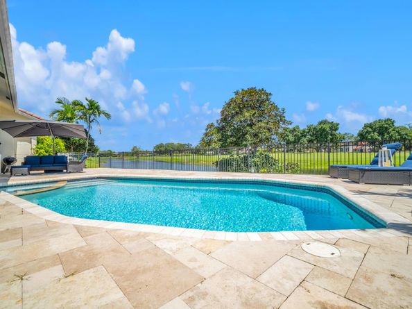 12200 Classic Dr, Coral Springs FL 33071