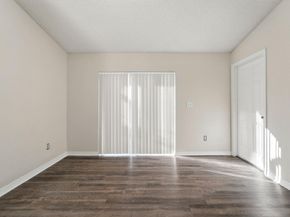 5255 NW 117th Ave, Coral Springs FL 33076