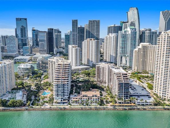520 Brickell Key Dr Unit BH25, Miami FL 33131