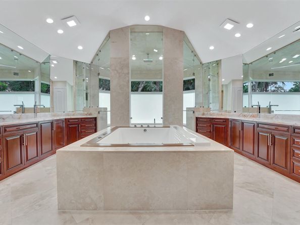 3440 Stallion Ln, Weston FL 33331