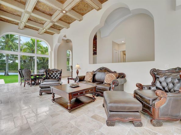 3440 Stallion Ln, Weston FL 33331