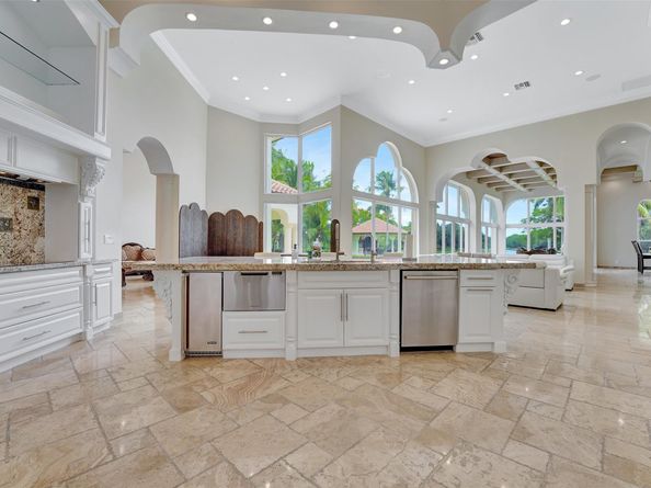 3440 Stallion Ln, Weston FL 33331