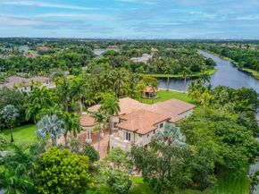 3440 Stallion Ln, Weston FL 33331