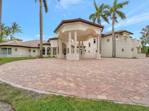3440 Stallion Ln, Weston FL 33331