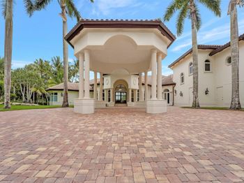 3440 Stallion Ln