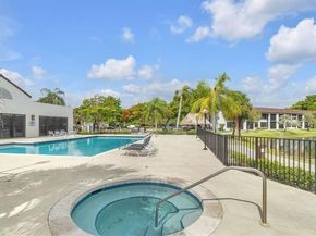211 Lake Pointe Dr 110, Oakland Park FL 33309