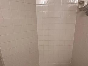 211 Lake Pointe Dr 110, Oakland Park FL 33309