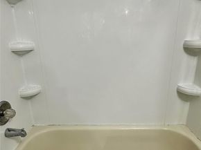 211 Lake Pointe Dr 110, Oakland Park FL 33309
