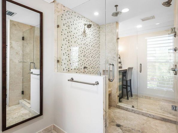 910 Jasmine Drive, Delray Beach FL 33483