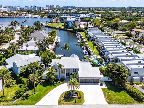 910 Jasmine Drive, Delray Beach FL 33483