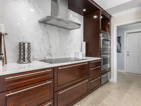 910 Jasmine Drive, Delray Beach FL 33483