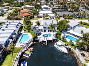 910 Jasmine Drive, Delray Beach FL 33483