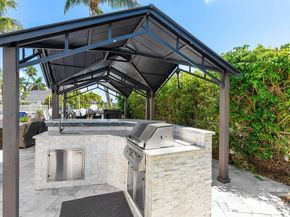 910 Jasmine Drive, Delray Beach FL 33483