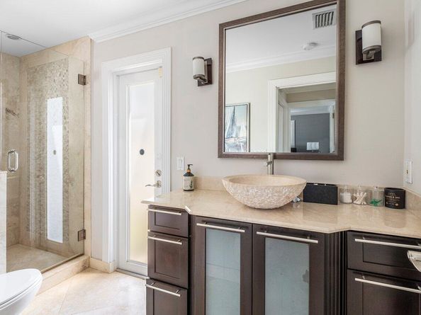 910 Jasmine Drive, Delray Beach FL 33483