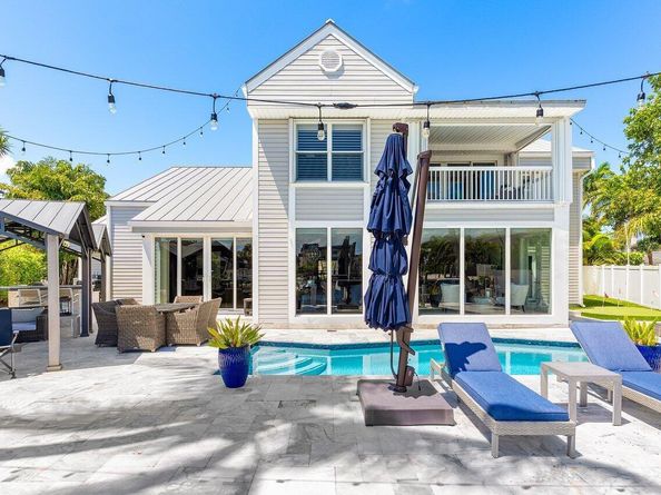910 Jasmine Drive, Delray Beach FL 33483