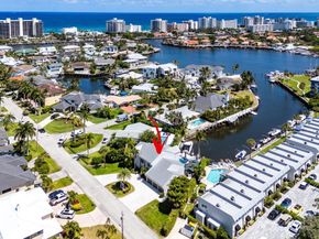 910 Jasmine Drive, Delray Beach FL 33483