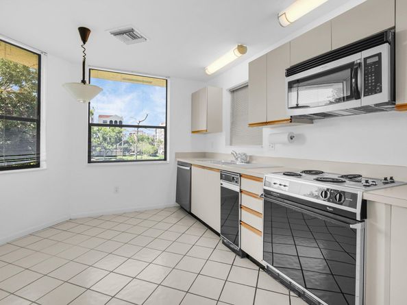 7472 La Paz Boulevard 306, Boca Raton FL 33433