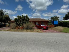 712 E Boulevard Chatelaine, Delray Beach FL 33445