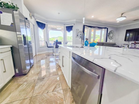 6600 NW 56th Dr, Coral Springs FL 33067