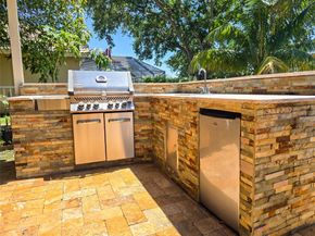 6600 NW 56th Dr, Coral Springs FL 33067