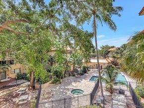 7451 NW 16th Street 303, Plantation FL 33313