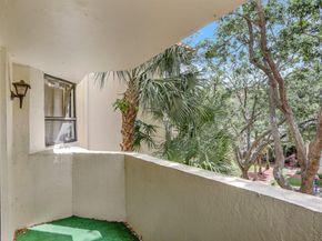7451 NW 16th Street 303, Plantation FL 33313