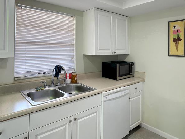 9480 S Military Trail 4b, Boynton Beach FL 33436