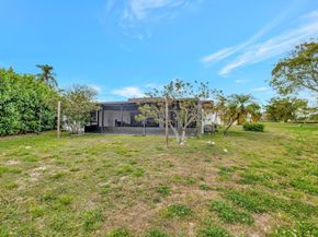 5500 Mulberry Dr, Tamarac FL 33319