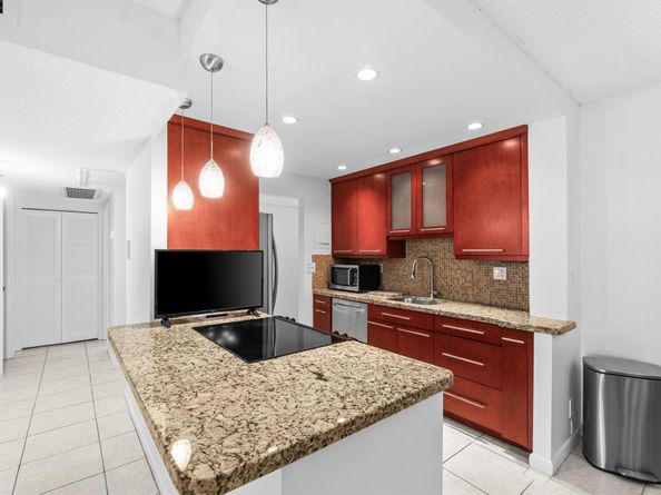250 NE 20th Street 1220, Boca Raton FL 33431