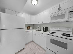 9101 Sunrise Lakes Blvd 216, Sunrise FL 33322