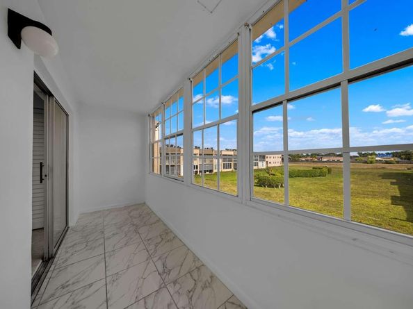 9101 Sunrise Lakes Blvd 216, Sunrise FL 33322